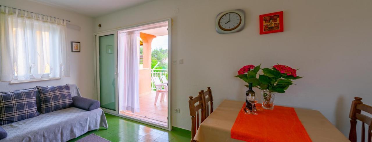 Apartment Tony - 2Bdr Beachfront Jadrija Exterior photo